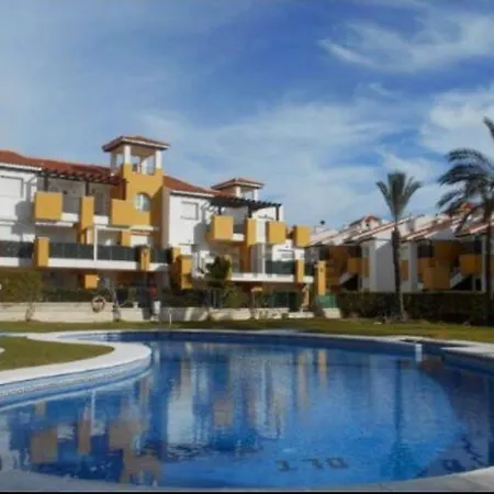 Salinas De Apartment *